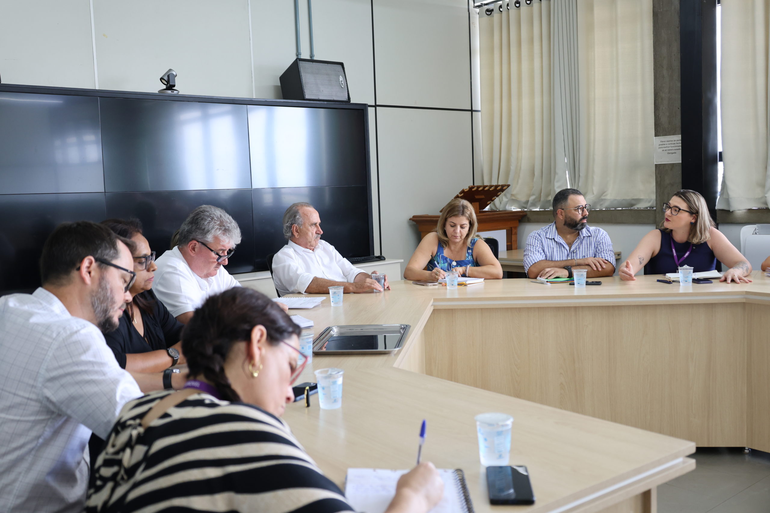 Prefeitura e Siprovel realizam a primeira mesa de negociação de 2025