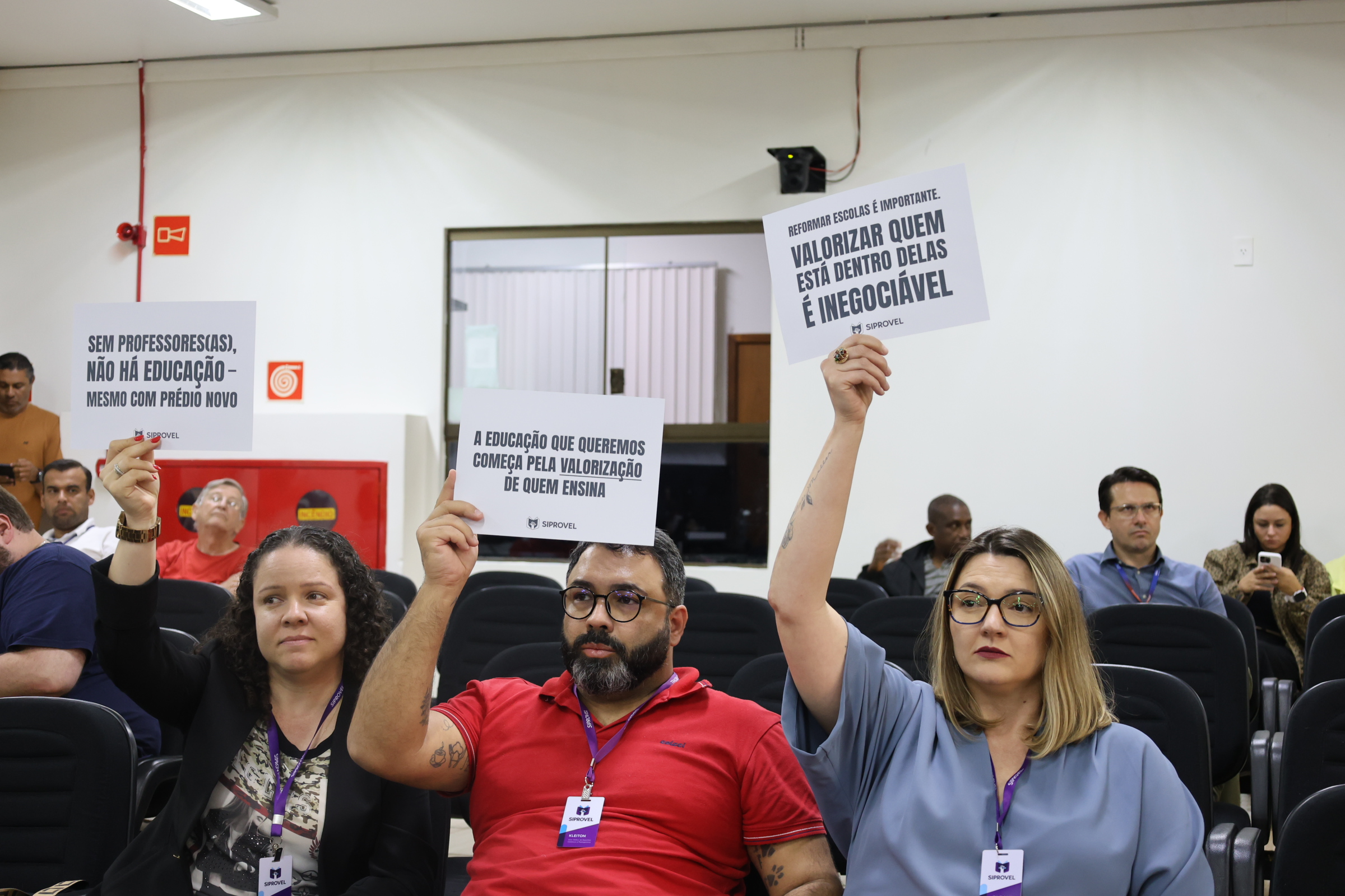 Magistério recebe reajuste de 6,27%, mas ainda tem 22,36% a receber por direito