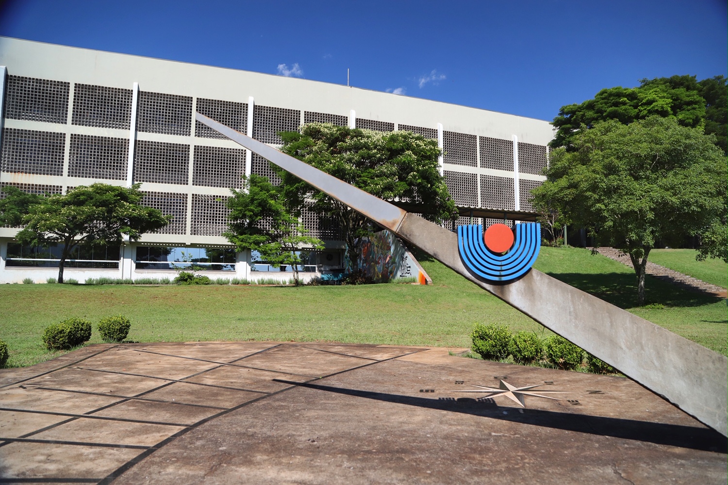 Professores(as) da Rede Municipal de Cascavel participam do VII Simpósio Nacional de Educação