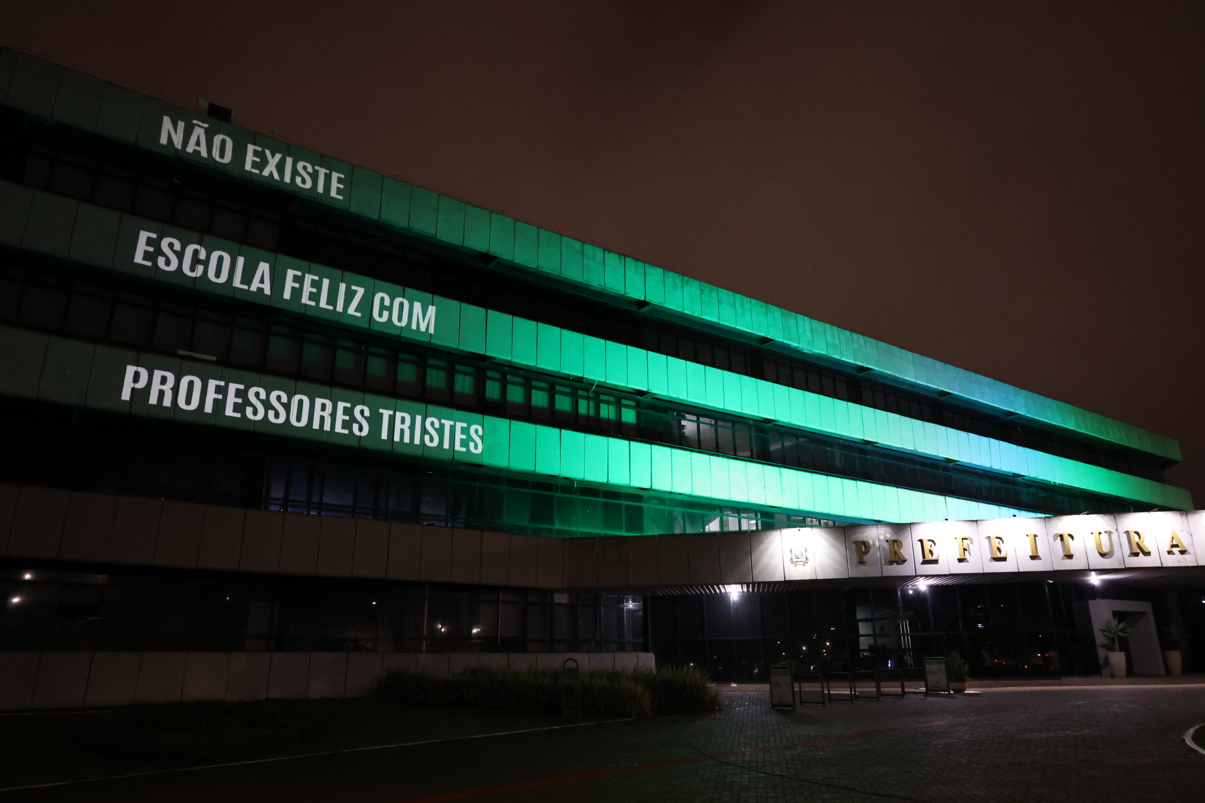 Ato em Defesa da Educação Municipal acontece hoje às 17h30 em frente à Prefeitura