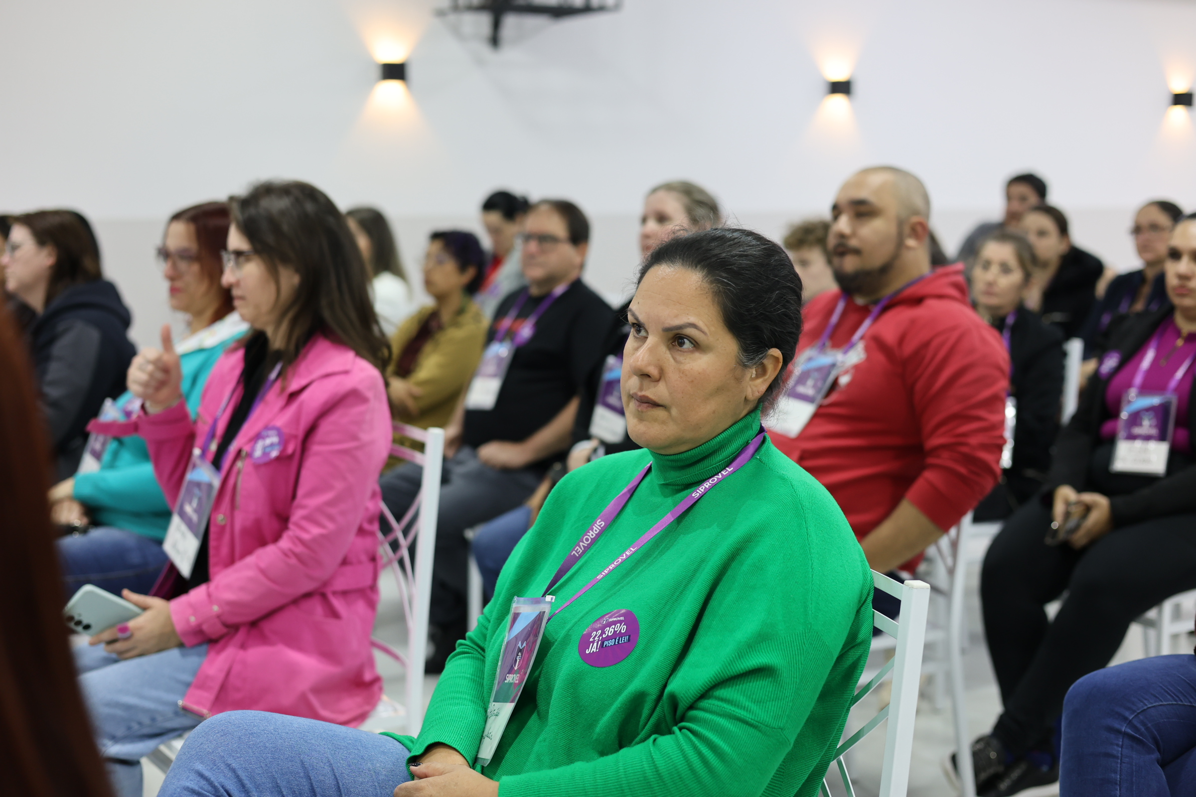 Professores aprovam reposição de 1,5% e mantém cobrança por 20,55%