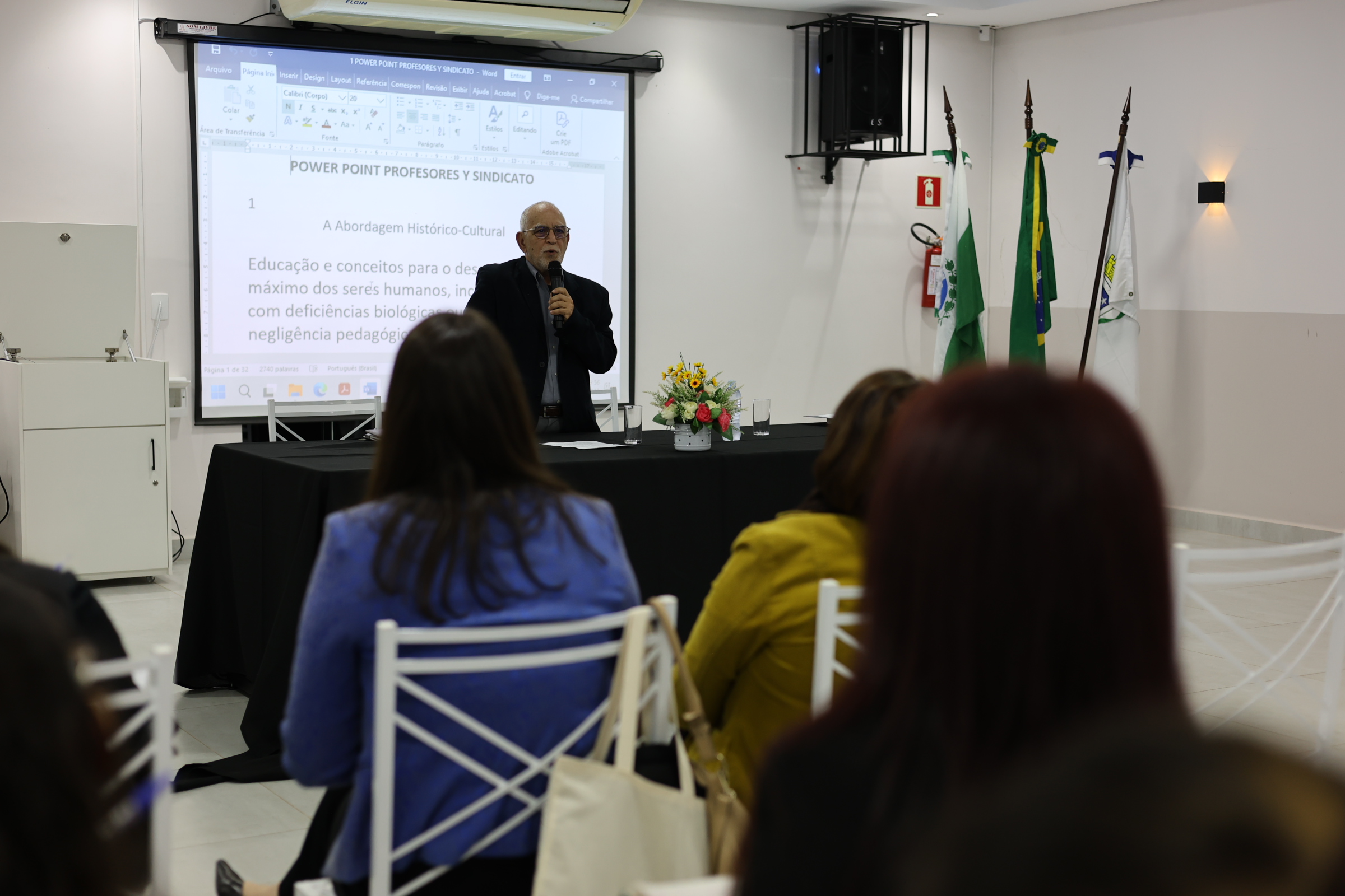 Com aula magna de Guillermo Beatón, formação aprofunda debate sobre Educação Especial