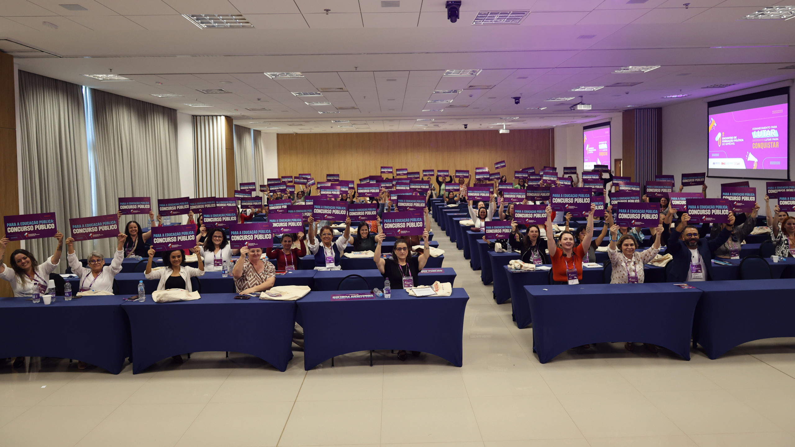 Formação do Siprovel debate precarização do trabalho docente e desafios da educação pública