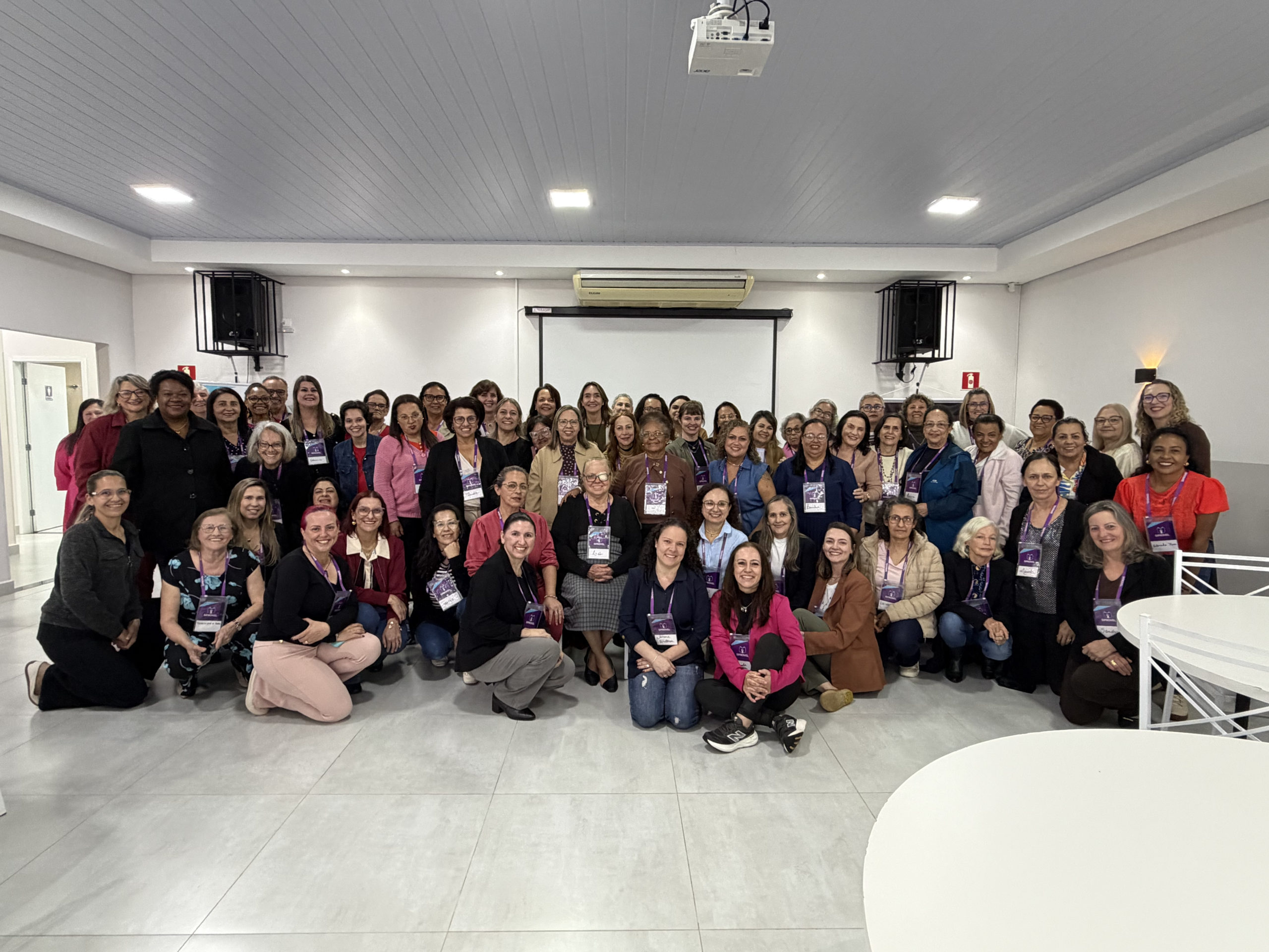 “Aposentado(a) sim, inativo(a) nunca!”: Siprovel realiza 1º Encontro de Aposentados(as)